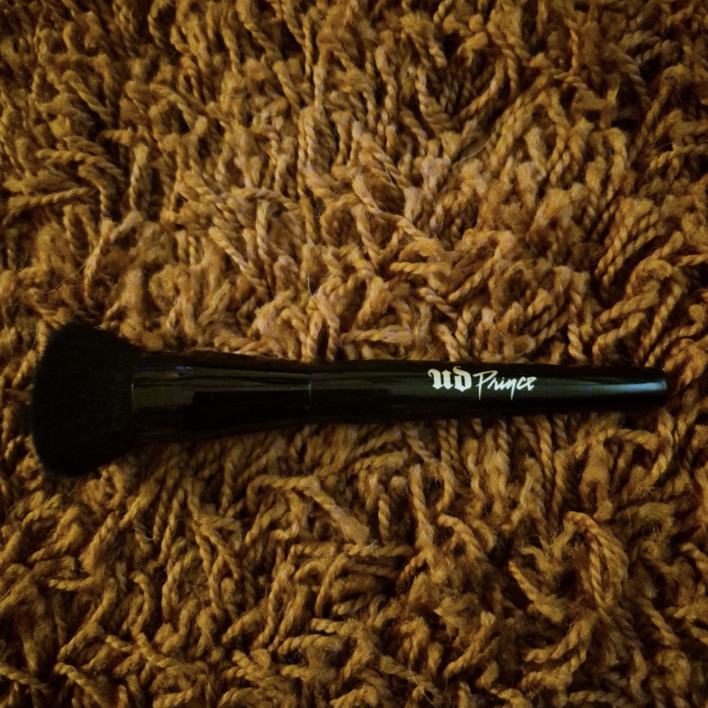 Urban Decay Black Makeup Brush with Gold Logo